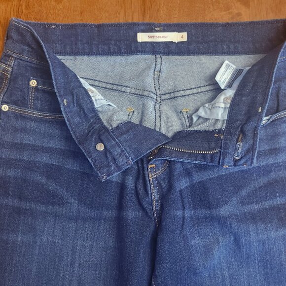 Levi’s ~ Sz 4 ~ 505 Straight Leg Jeans ~ Excellent / New Condition - Picture 3 of 9